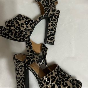 Womens Jessica Simpson heels